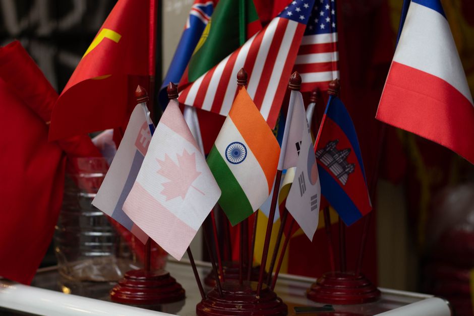 15 min — Compare countries