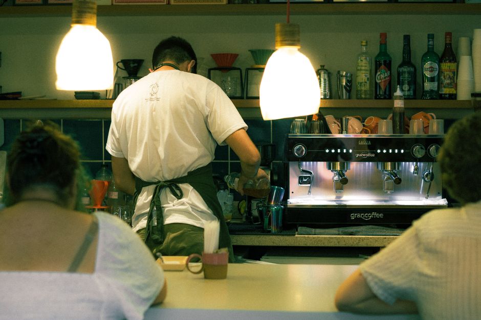 カフェ（B）